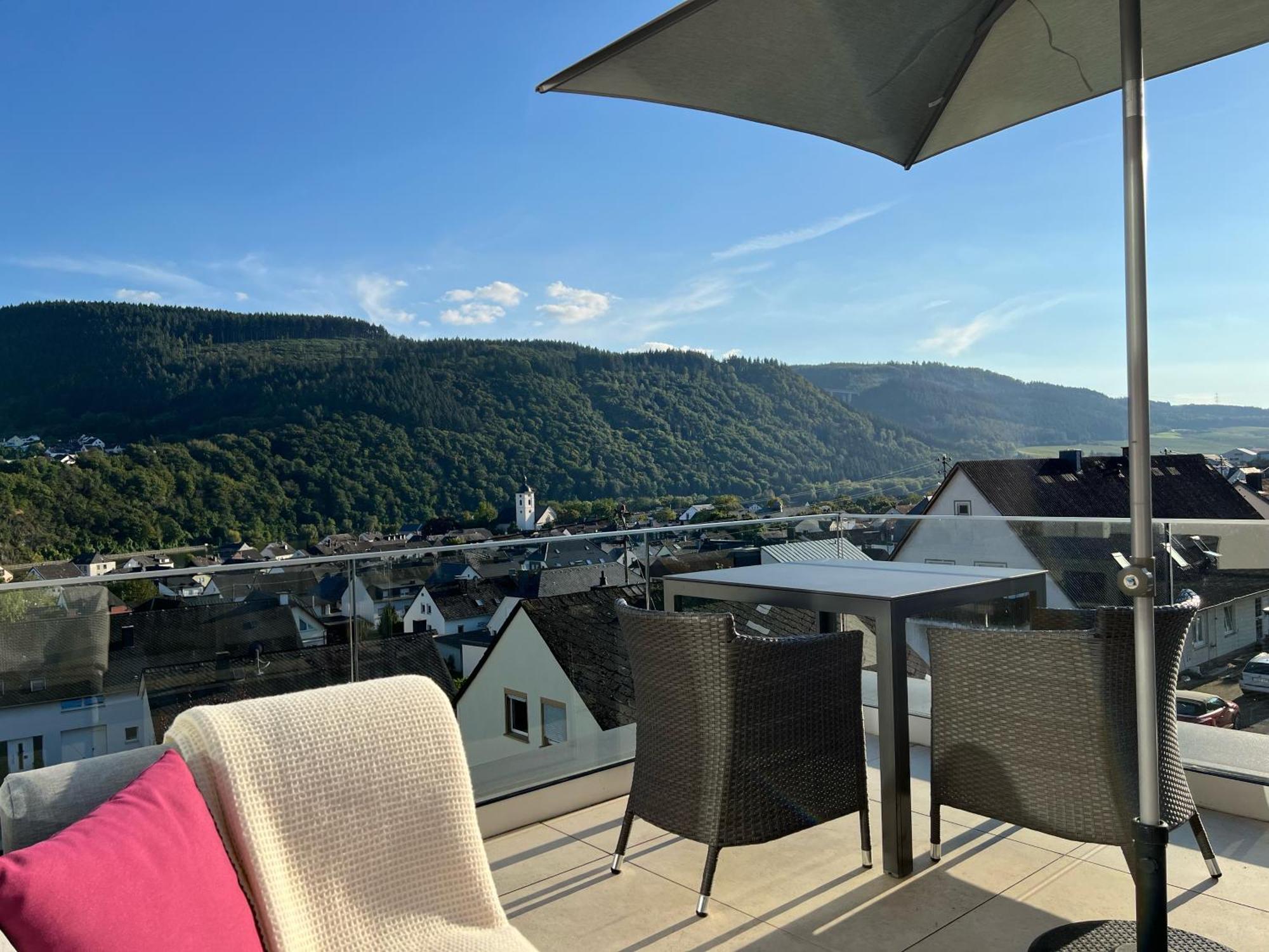 Weingut-Aparthotel Olinger Mehring  Phòng bức ảnh