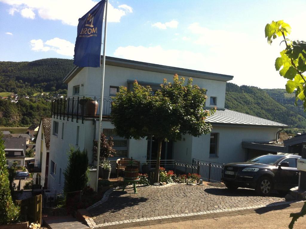 Weingut-Aparthotel Olinger Mehring  Ngoại thất bức ảnh